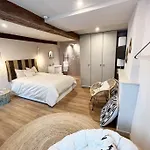 Maison Avec 4 Suites & Rooftop En Plein Centre Ville - Place Saint Paul