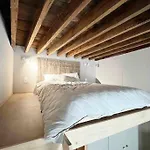 Maison Avec 4 Suites & Rooftop En Plein Centre Ville - Place Saint Paul