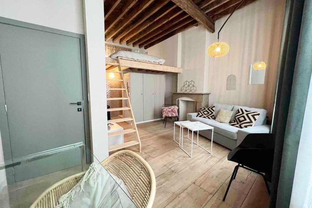 Maison Avec 4 & Rooftop En Plein Centre - Place Saint Paul *
