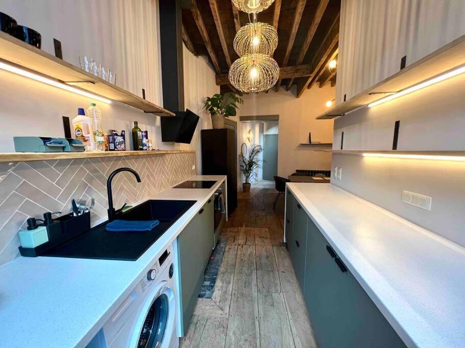 Maison Avec 4 & Rooftop En Plein Centre - Place Saint Paul Vakantiehuis *